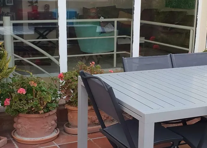 Dupleix U Forcone Apartment